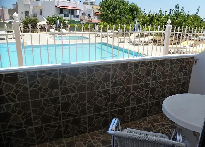 Paraschos Kos شقة فندقية